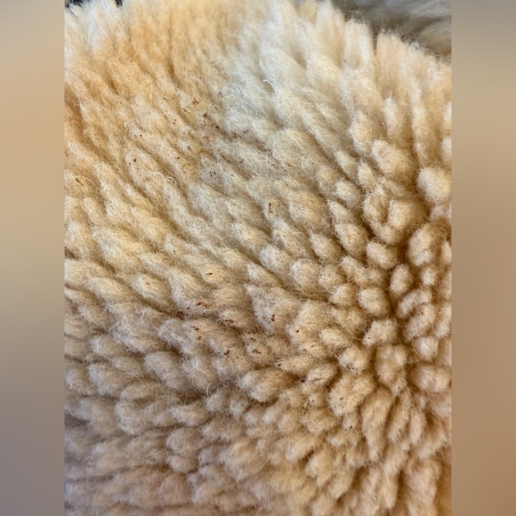 Anine Bing Ryder fur jacket size medium - Picture 13 of 17